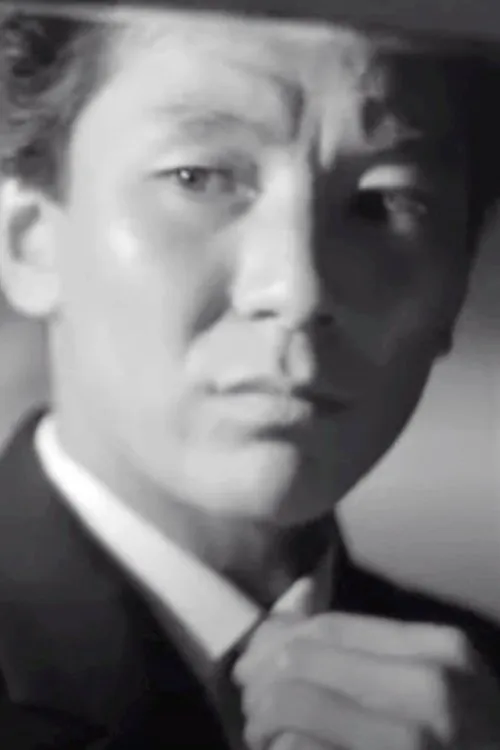 Dagvyn Elbegsaikhan interpretando a Tömör