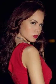 John O'May ha trabajado con Daisy Anderson en 1 ocasiones