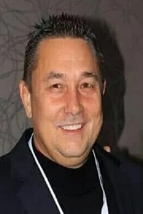 Ted Markland ha trabajado con Dale Cook en 2 ocasiones