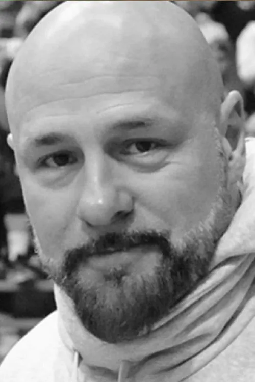 Duško Vujoševic ha trabajado con Dalibor Andonov Gru en 1 ocasiones