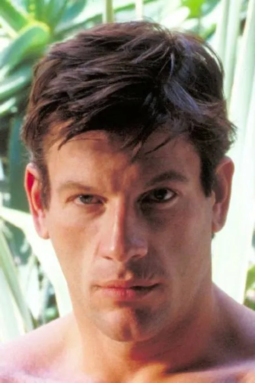 Damian Ford interpretando a