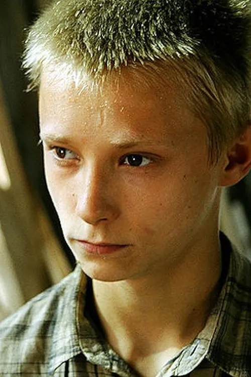 Damian Hryniewicz interpretando a Seba