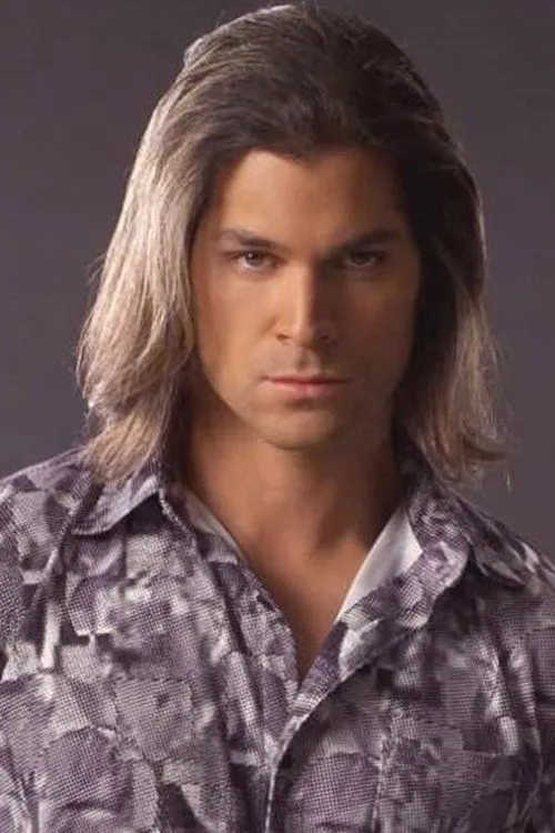 Damián Mendiola en su biografía y filmografía