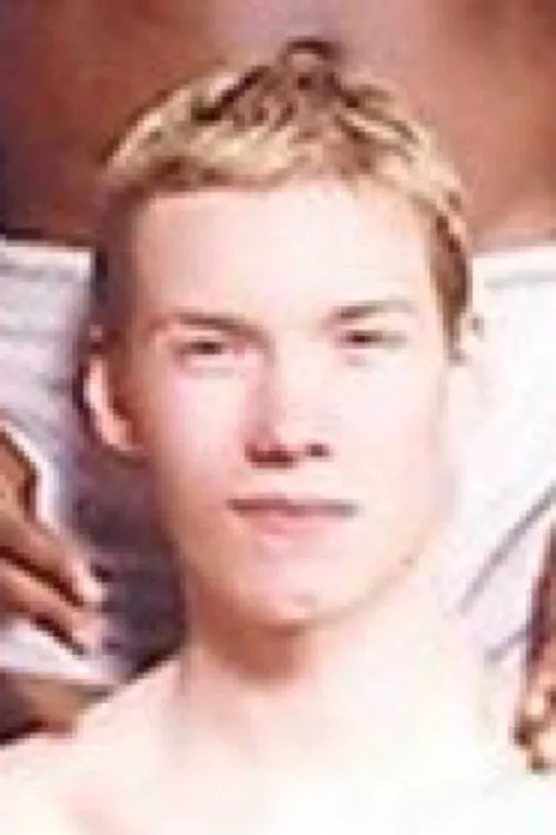 Damian Pierce interpretando a (Archived footage)