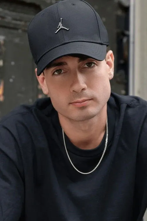 Tamina Pollack-Paris ha trabajado con Damien Lavergne en 3 ocasiones