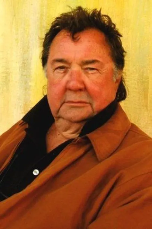 David Dwyer ha trabajado con Dan Albright en 6 ocasiones