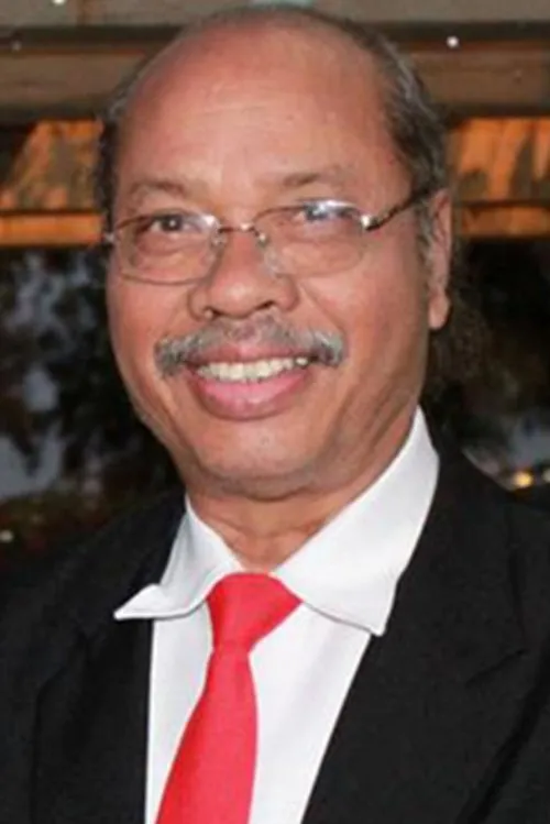 Runya Siyanon ha trabajado con Dan Buriram en 1 ocasiones