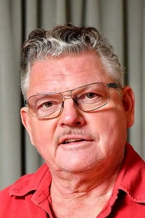 Dan Ekborg interpretando a Sergel