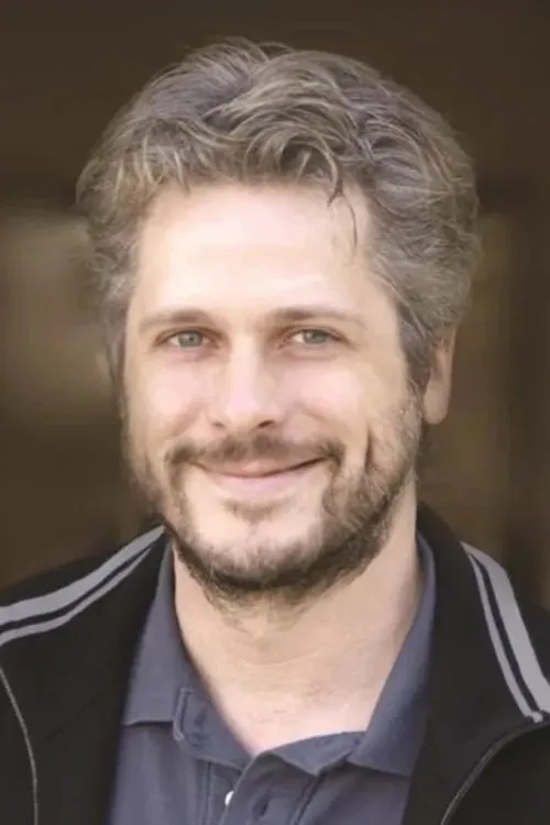 Tony Voci ha trabajado con Dan Green en 1 ocasiones