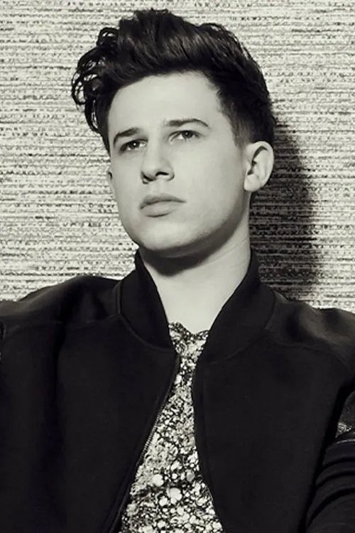 Dan Rothman interpretando a