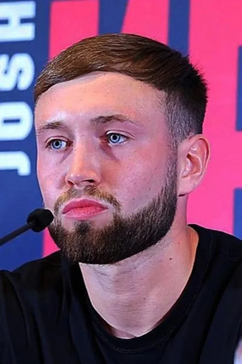 Dan Toward interpretando a Self