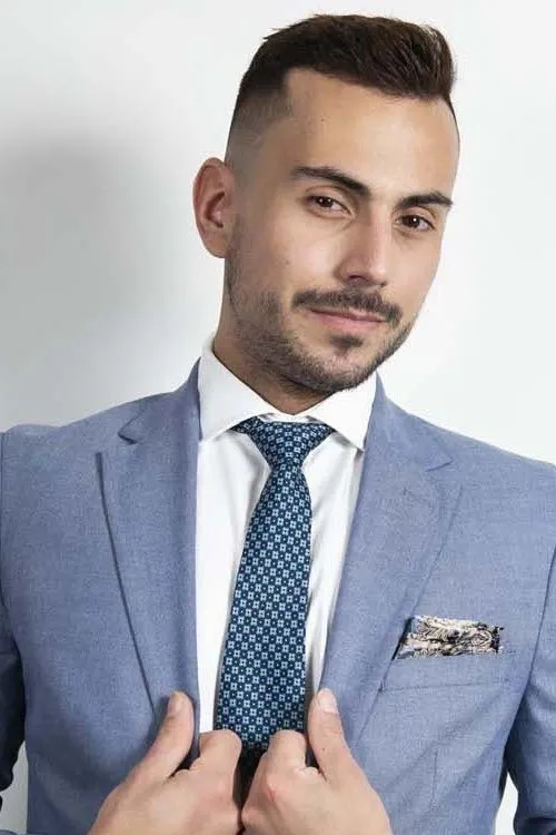 Dani Rivera interpretando a Dani Rivera