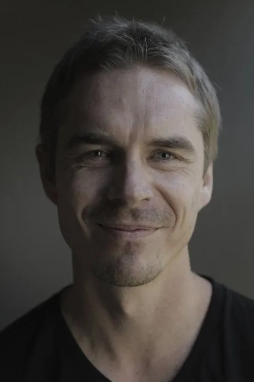 Craig Heaney ha trabajado con Daniel Cowley en 1 ocasiones