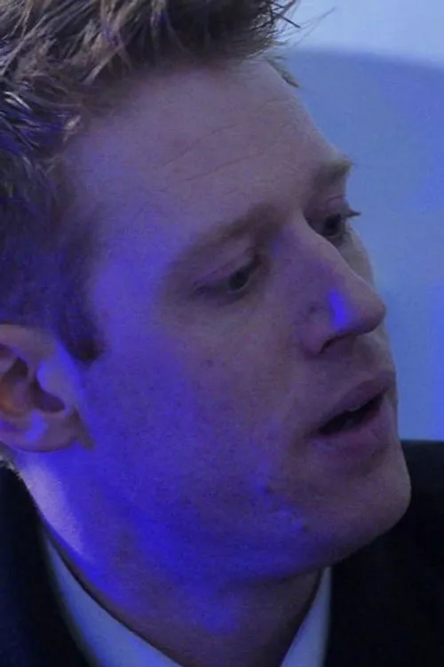 Tom Clear ha trabajado con Daniel Lovett en 1 ocasiones