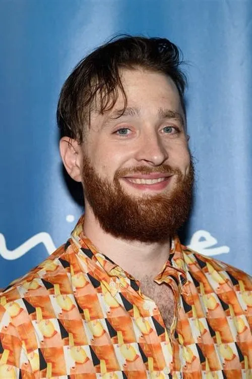 Daniel Platzman interpretando a Self