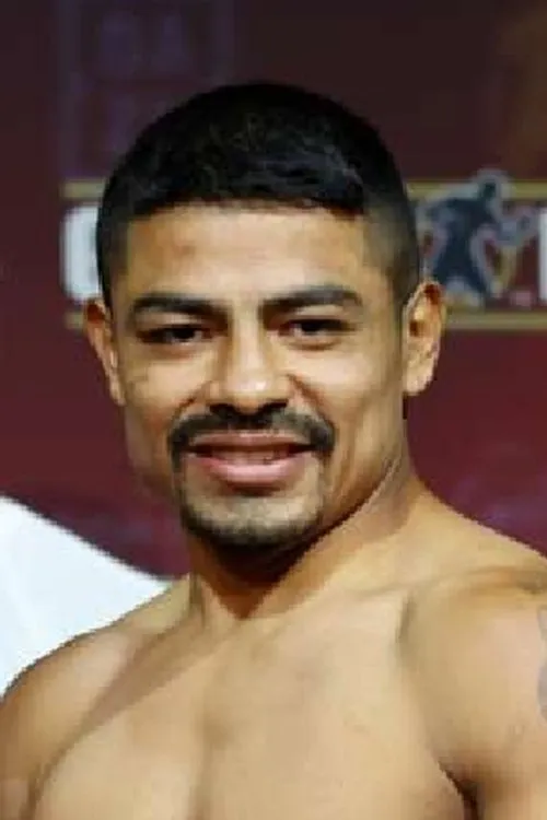 Daniel Rosas interpretando a Self