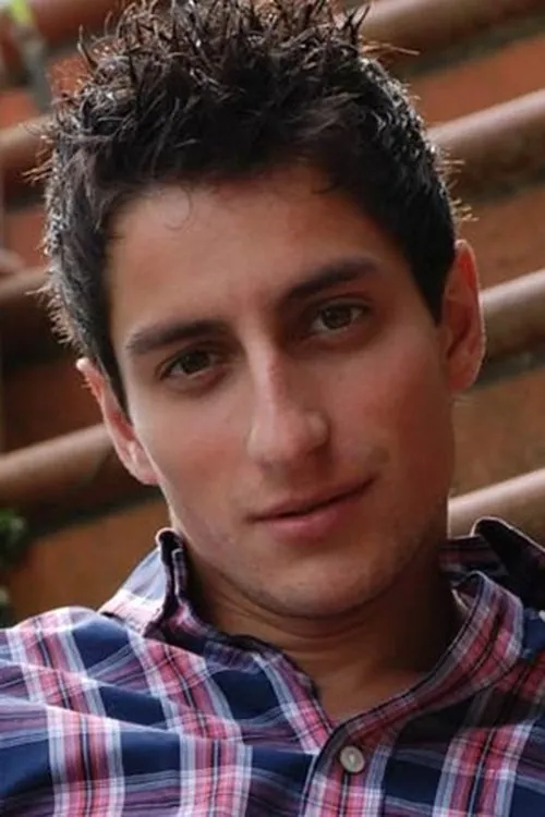 Daniel Wood interpretando a 