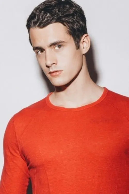 Daniele La Leggia interpretando a 