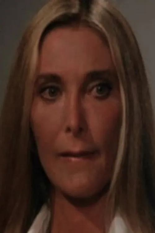 Danielle Ferrite interpretando a 