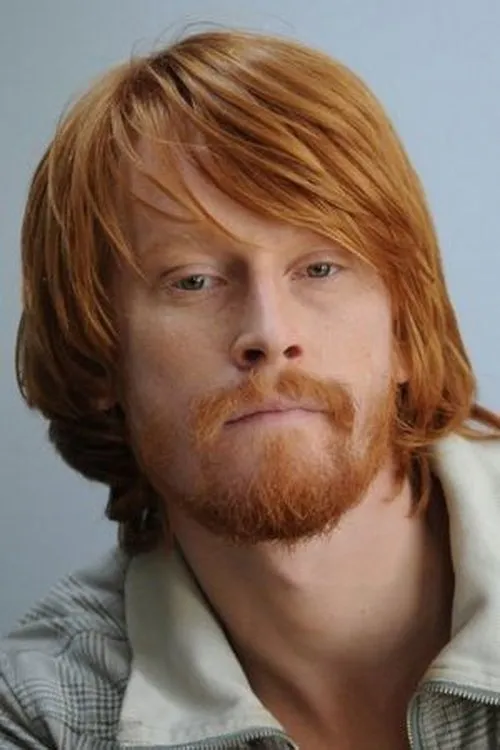 Данила Поляков interpretando a