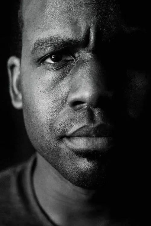 Eric Shook ha trabajado con Dannon Everett en 1 ocasiones