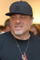 Mike Mitchell ha trabajado con Danny Antonucci en 1 ocasiones