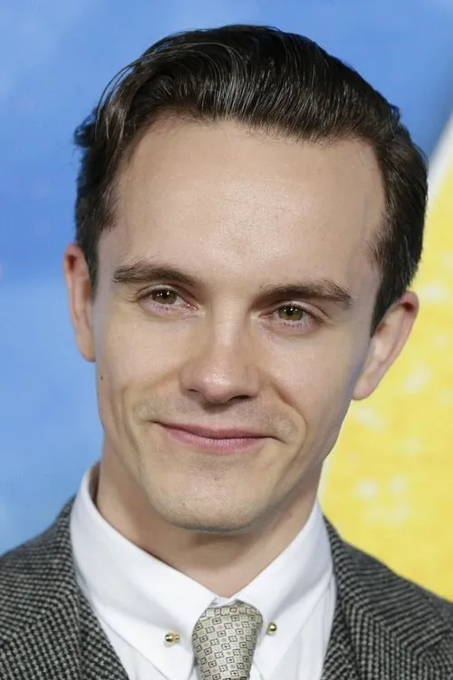 Zizi Strallen ha trabajado con Danny Collins en 2 ocasiones