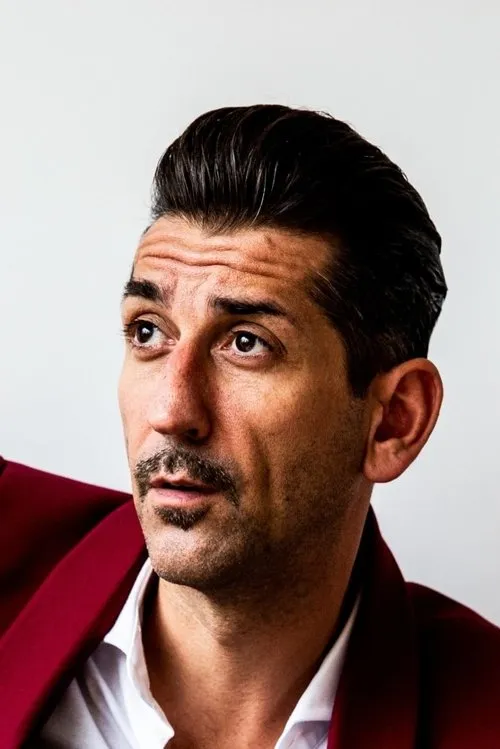 Robin Rienstra ha trabajado con Danny Vera en 1 ocasiones