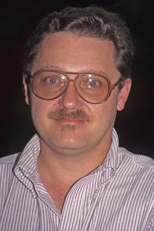 Danuel Pipoly en su biografía y filmografía