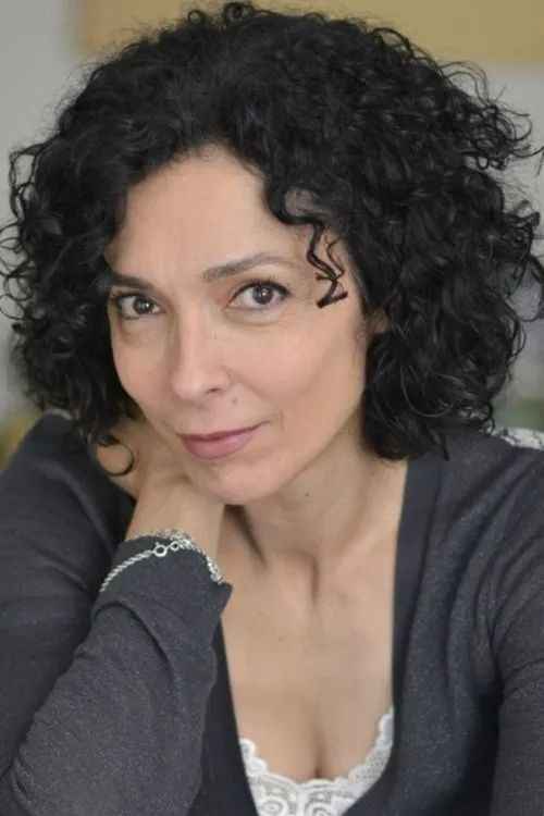 Dany Benedito interpretando a Betty