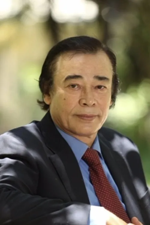 Đào Bá Sơn interpretando a James