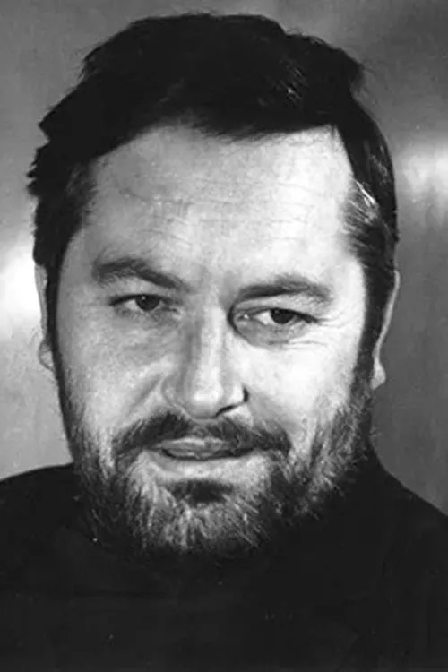 Josef Bilous ha trabajado con Dare Ulaga en 1 ocasiones