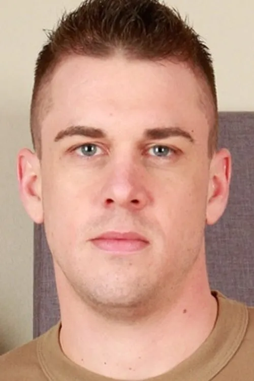 Darin Silvers interpretando a 