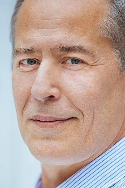 Darko Tomović — personaje: Portugalac