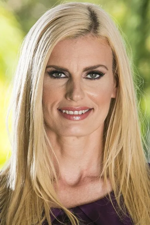 Darryl Hanah interpretando a 