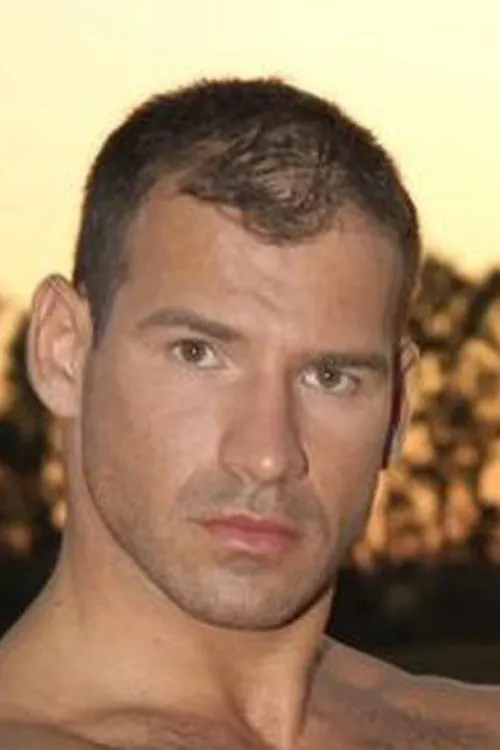 Daryl Domingues interpretando a