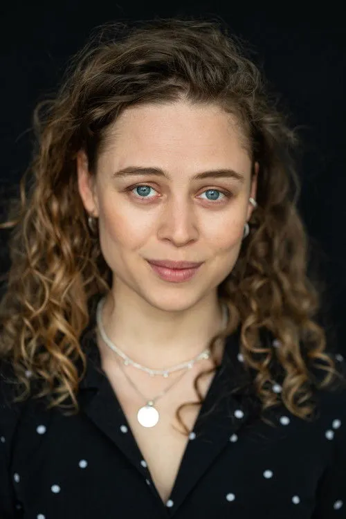 Dasha Tvoronovych interpretando a Valeria