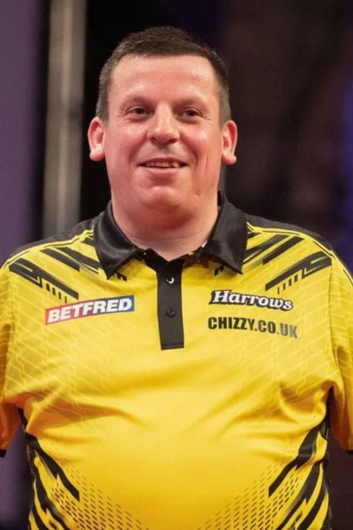 Dave Chisnall — personaje: Self - Darts Player