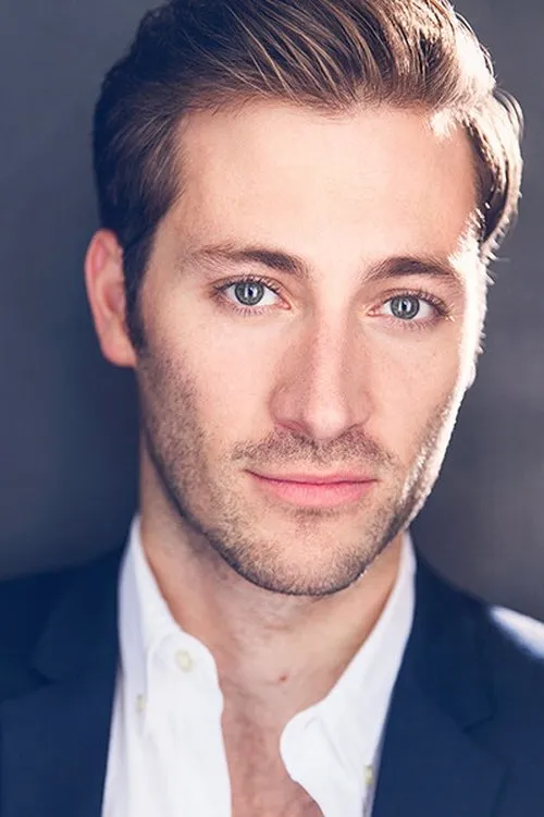 Dave Coleman interpretando a Greg Ranger