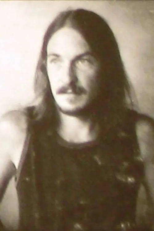 Dave Ranson interpretando a Self