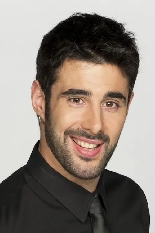 David Amor interpretando a David