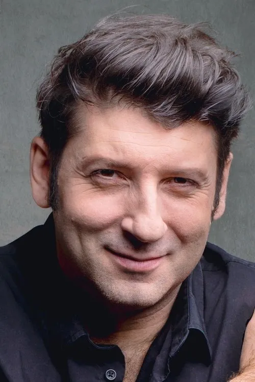 David Bizic interpretando a Albert