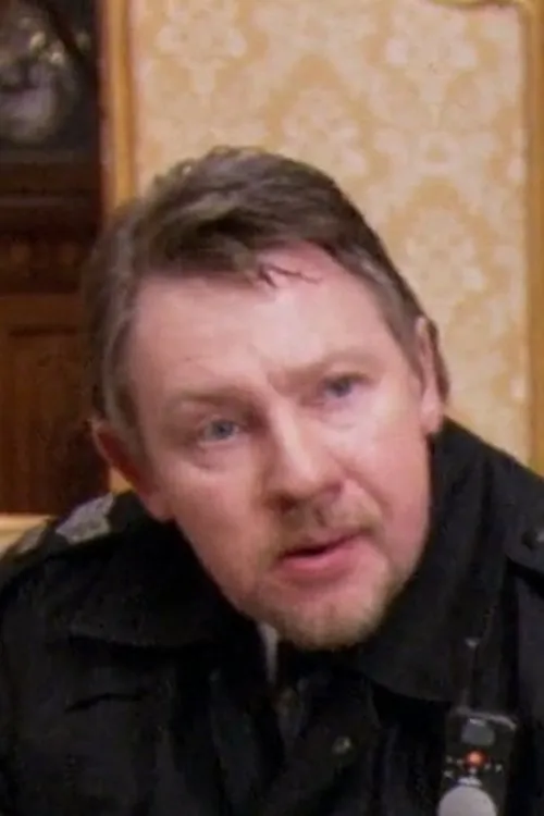 Anjella Mackintosh ha trabajado con David Burrows-Sutcliffe en 1 ocasiones