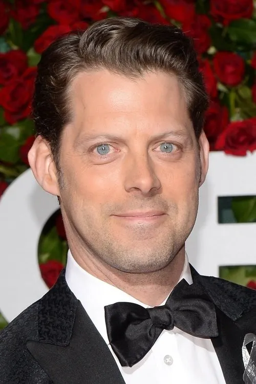 David Furr interpretando a Ed Knott