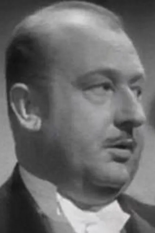 David Horne interpretando a Registrar