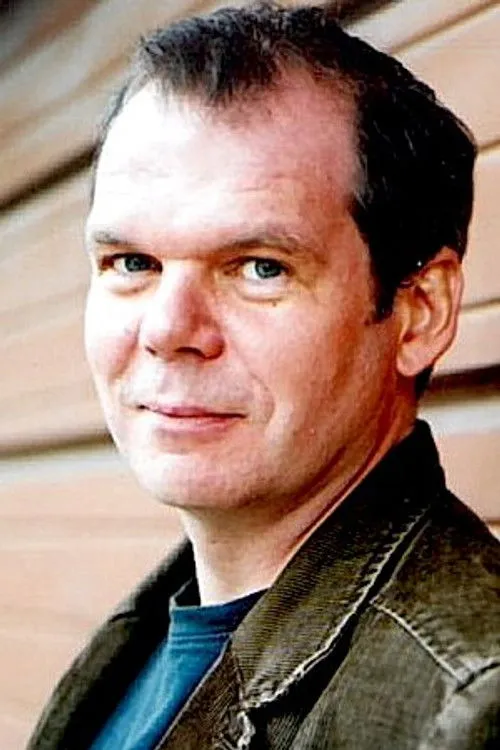 Ed Fielding ha trabajado con David Macniven en 1 ocasiones