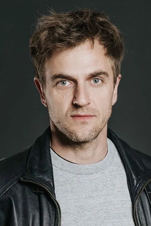 David Marcé interpretando a Claudio López, marquès de Comillas