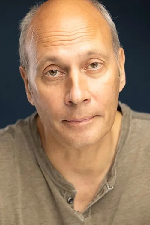 Raymond Neil Hernandez ha trabajado con David Moreland en 1 ocasiones