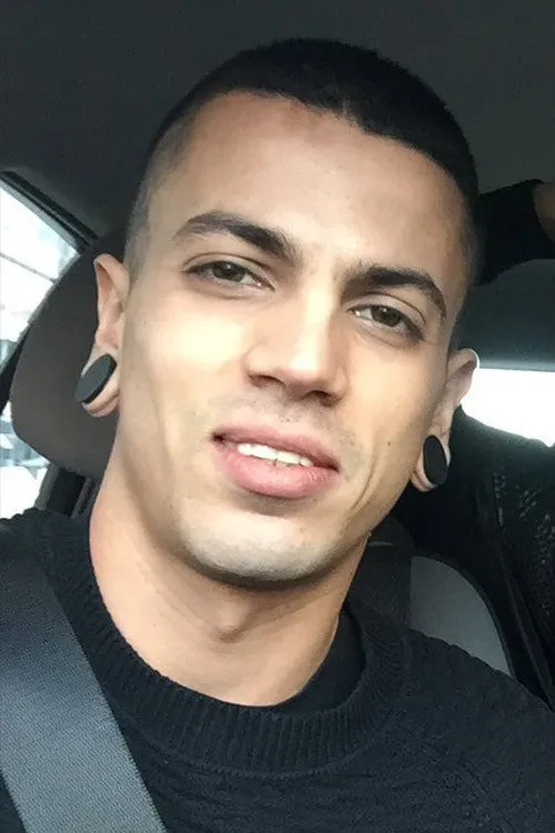 David Paw interpretando a David Paw