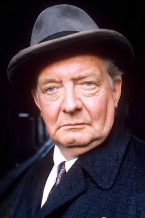 James Fleet ha trabajado con David Ryall en 5 ocasiones